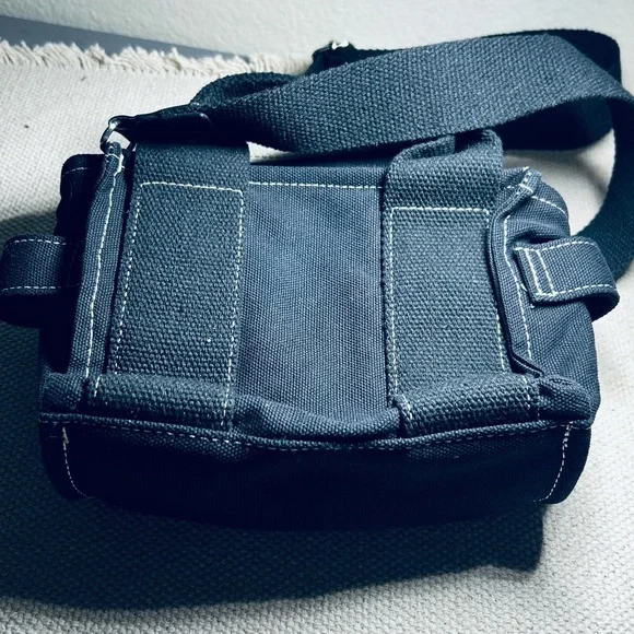 BDG serena mini tote bag from urban outfitters - Picture 4 of 12